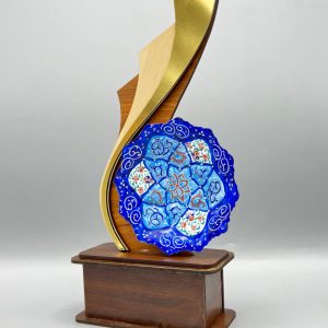 تندیس چوبی 1077